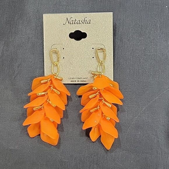 BRAND NEW NATASHA STATEMENT COLORED PETAL DROP EARRINGS - Picture 7 of 15